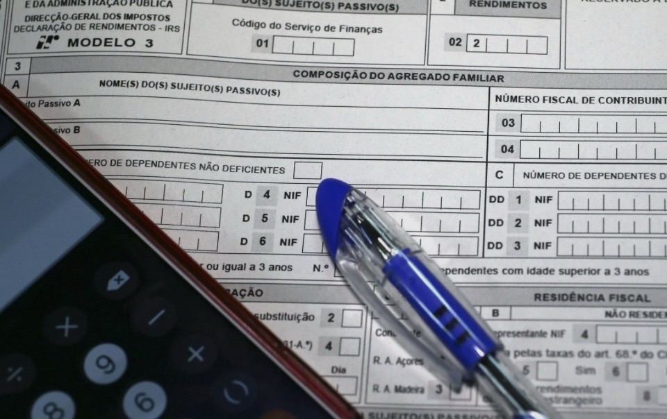 Erros no IRS que podem custar dinheiro: o que verificar antes de entregar